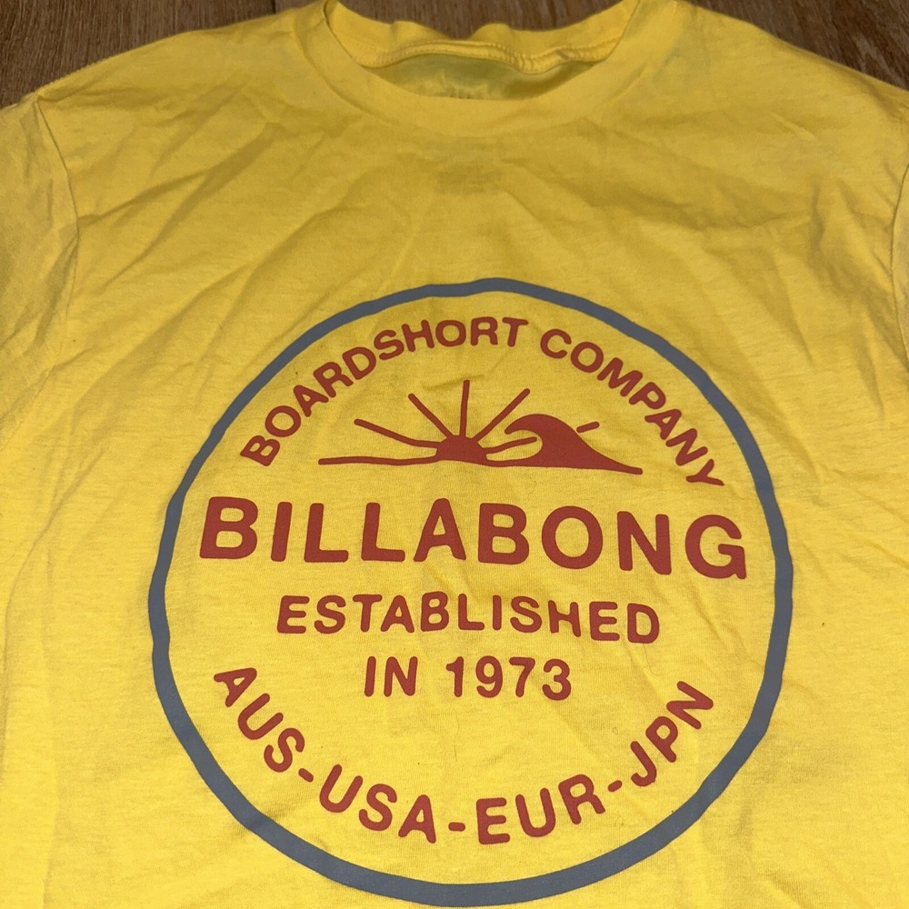 Billabong‎ T Shirt Adult Small Yellow Short Sleeve Premium Tee Mens S Surf NWOT - Picture 2 of 6